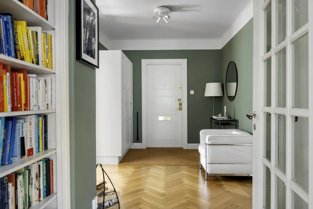Esik - Apartment with Balcony in Östermalm, Stockholm
