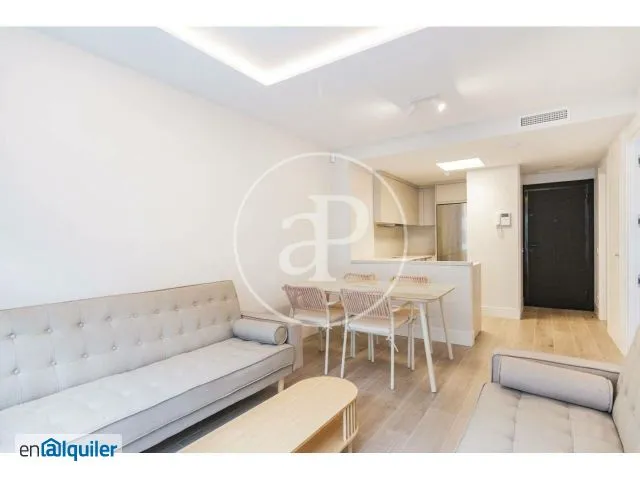 Elutuba - Modern Flat with Pool in Arganzuela, Madrid