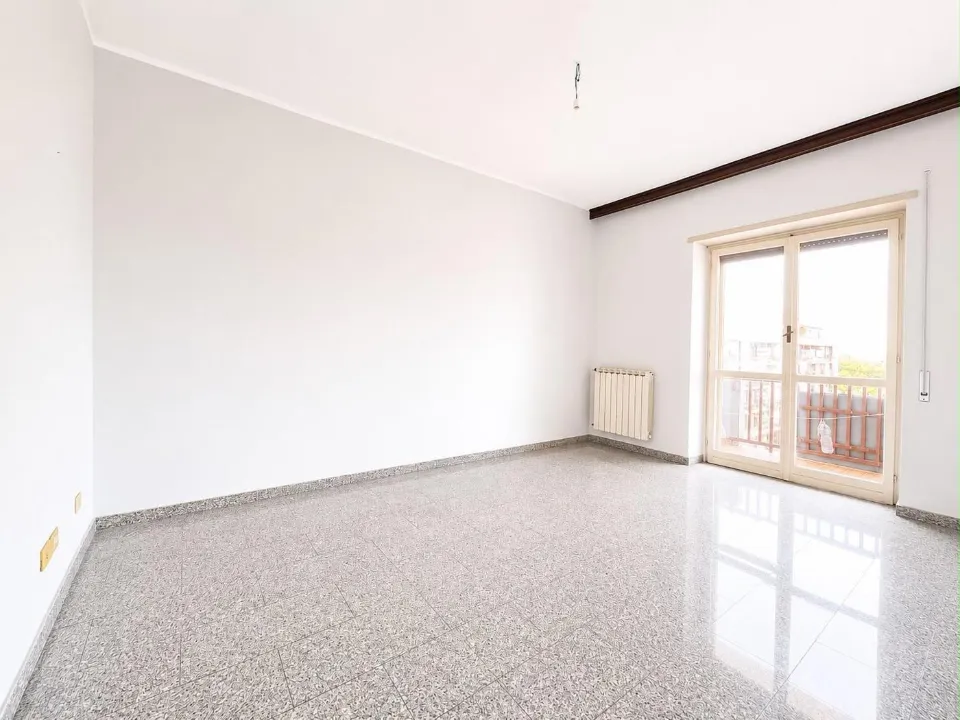 Pièces - Spacious Apartment with Open View in Rome
