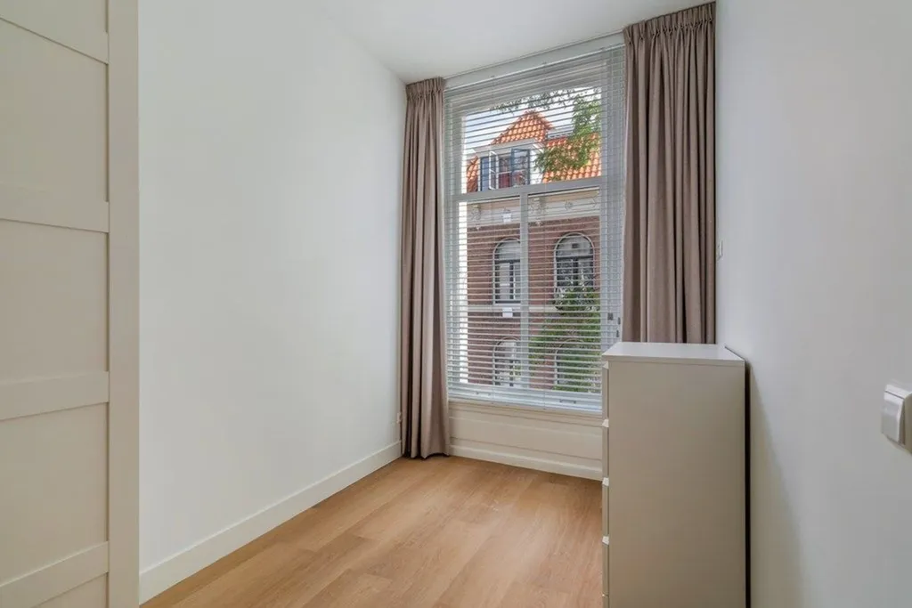 Pièces - Renovated Apartment with Balcony in The Hague