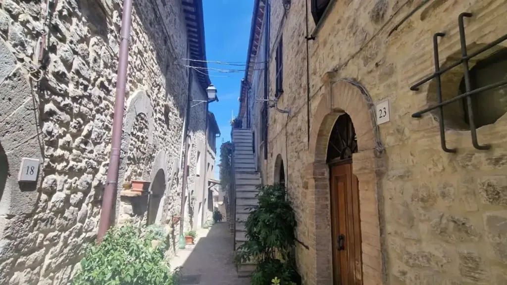 Extérieur - Rustic Apartment with Panoramic View in Baschi