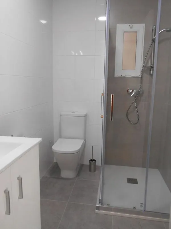 Bagni - Furnished Flat with Terrace in Blasco Ibáñez