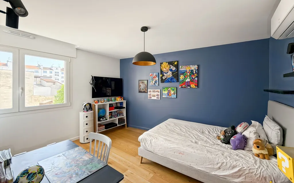 Chambres - Appartement Rénové avec Balcon à Lyon