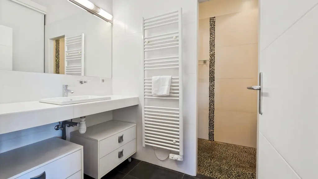Salles de bain - Appartement de Standing avec Vue Mer à Propriano