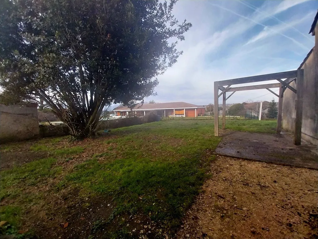 Jardin - Maison en Pierre avec Jardin près de Langon