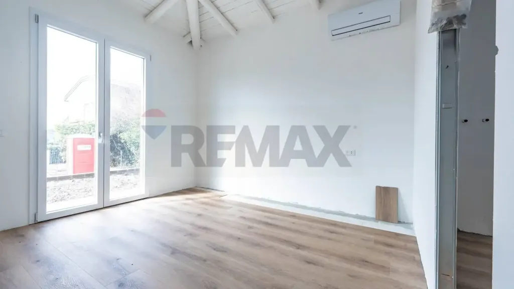 Pièces - Contemporary Villa with Private Pool in Rosolina