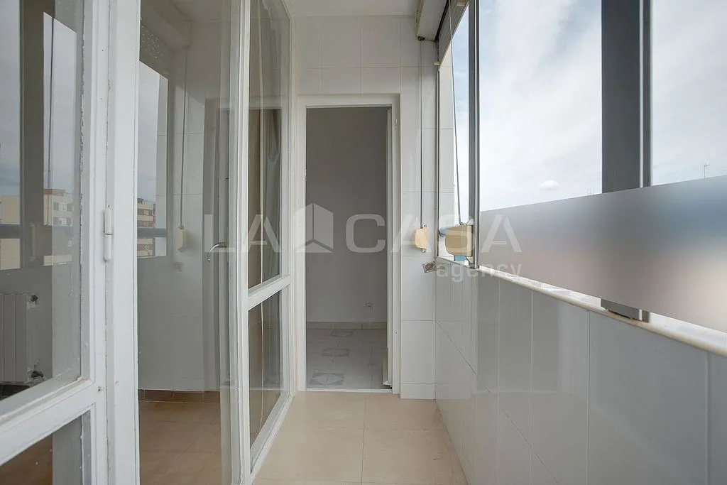Apartment with Balconies in Bellvitge