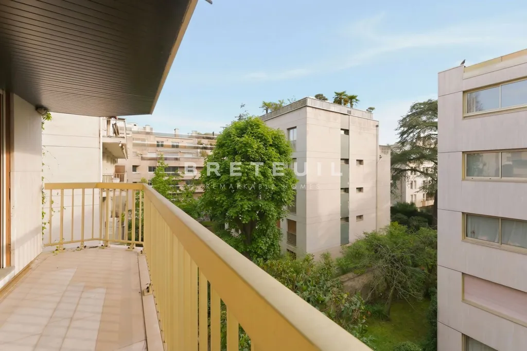 Balcon - Appartement 5 pièces à Neuilly-sur-Seine