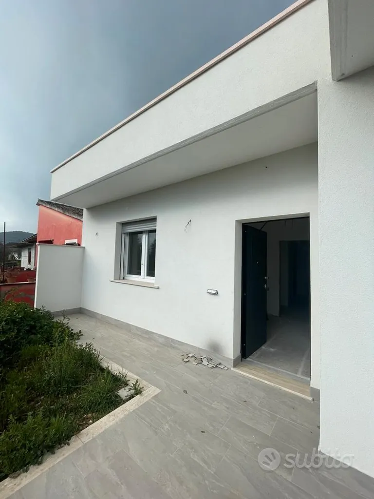 Extérieur - Modern Villa with Garden in Basiano