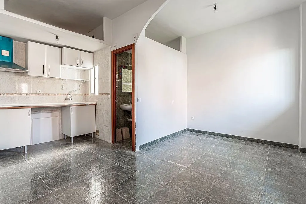 Cuisine - Modernised Flat with A/C in Puerta del Ángel, Madrid