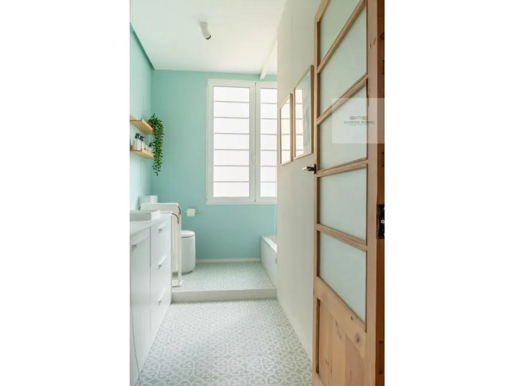 Vannitoad - Luxury Flat with Balcony in Valencia's Historic Centre