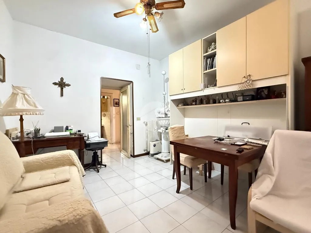 Sala da pranzo - Appartamento con doppia esposizione nel quartiere Prati–Mazzini a Roma