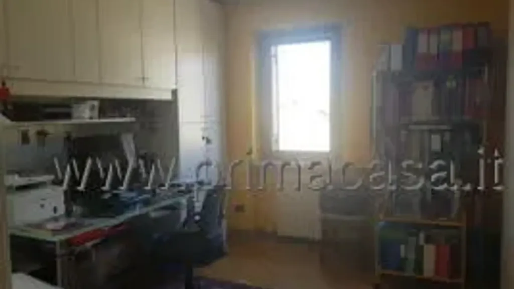 Kabinet - Spacious Apartment with Balcony in Bussolengo