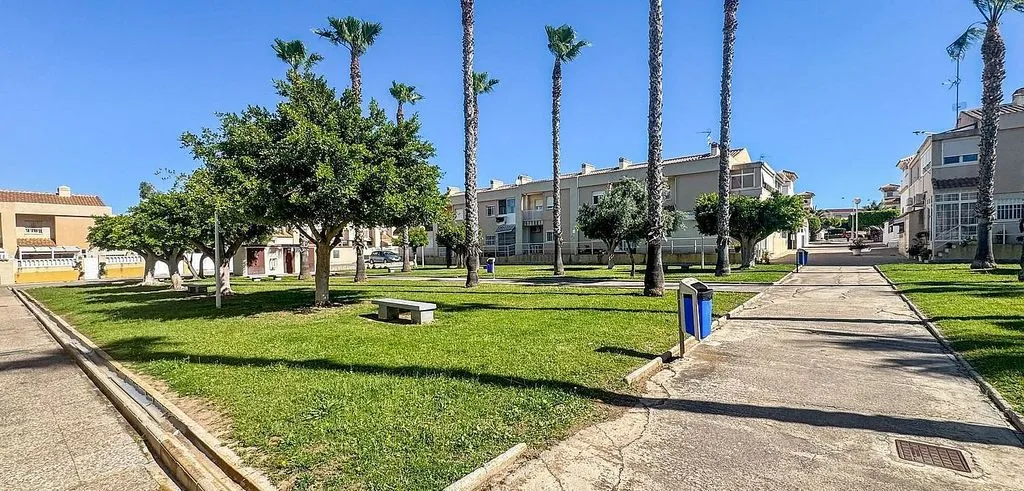 Duplex with Pool in Aguas Nuevas, Torrevieja