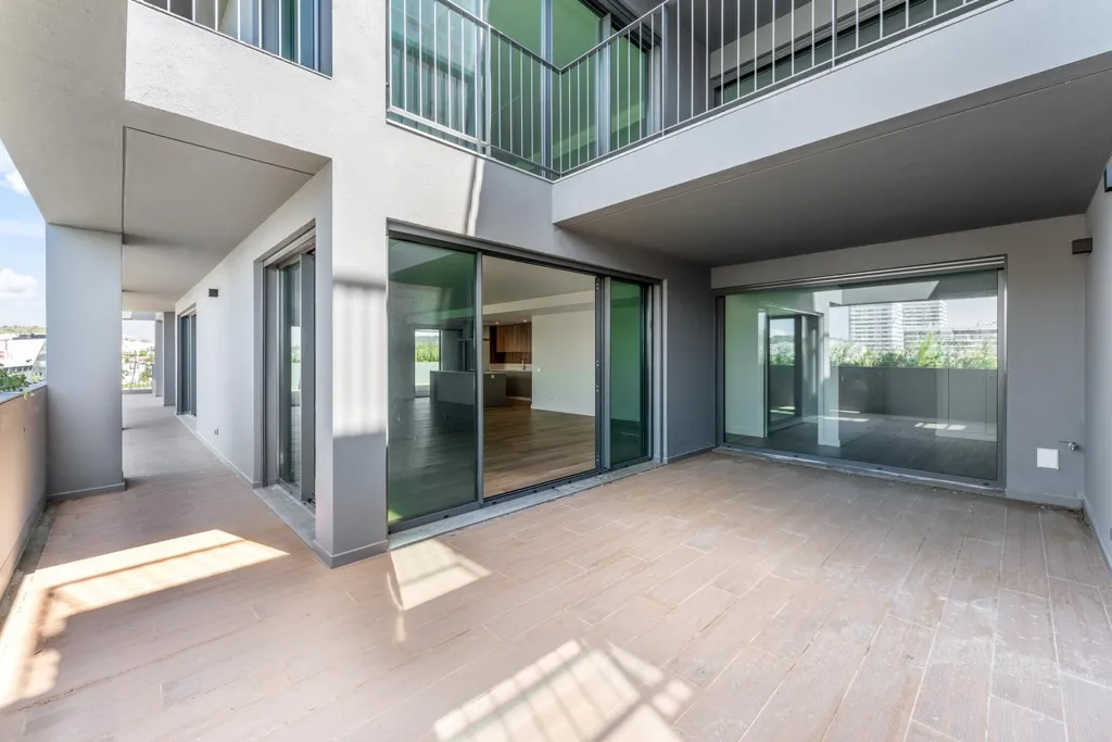 Jardin - Penthouse with Pool in Miraflores, Oeiras