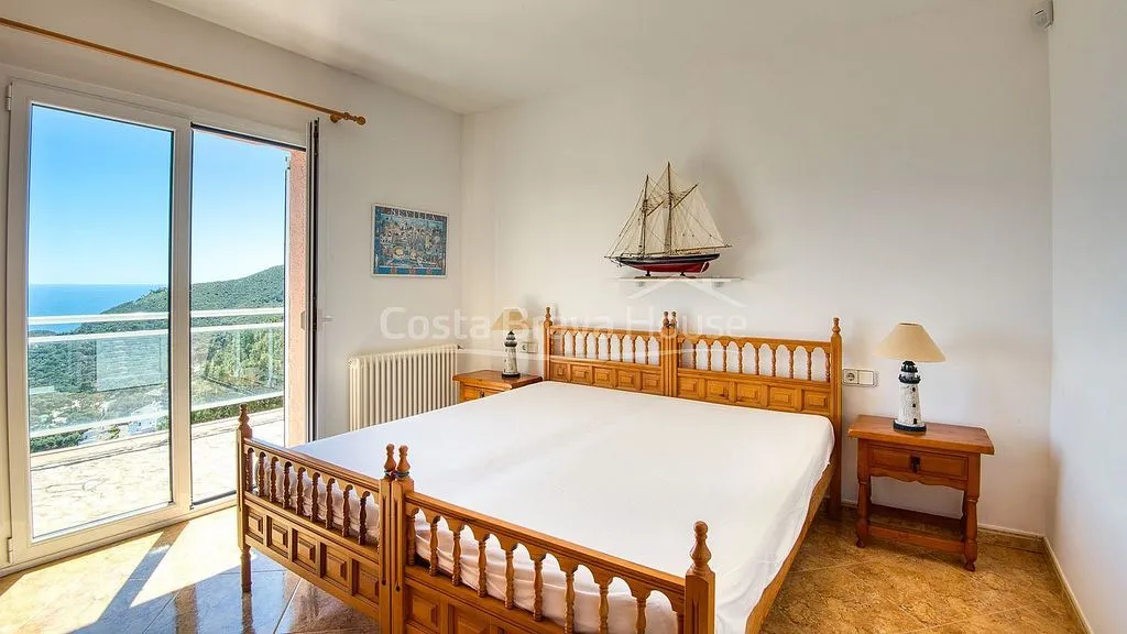 Schlafzimmer - Villa with Pool and Sea Views in Sa Tuna