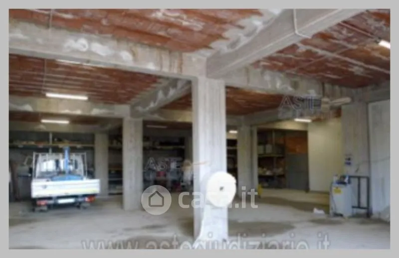 Garage - Apartment with Balcony and Terrace in Avigliano
