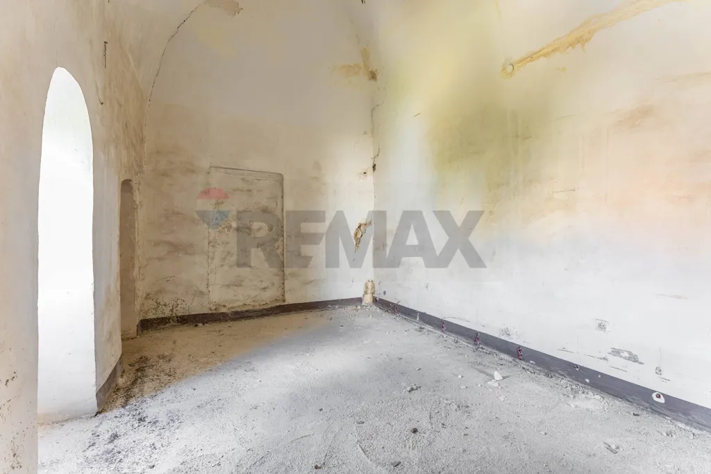 Toad - Semi-detached House with Terrace in Triggiano