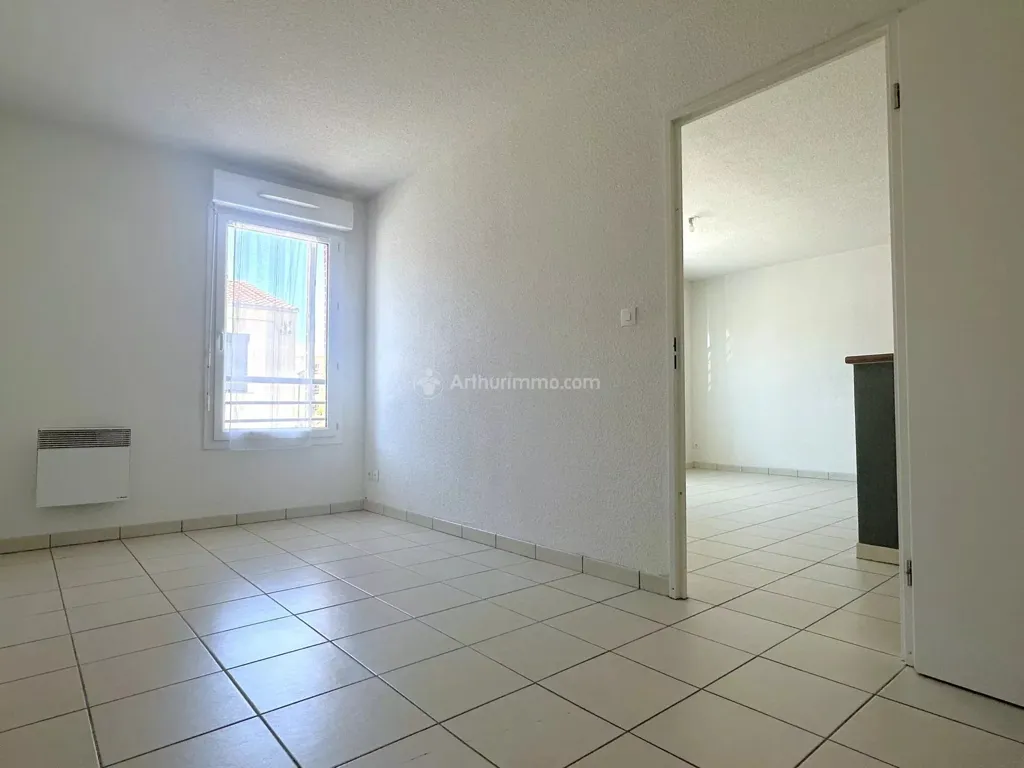 Pièces - Appartement T2 avec Parking à Albi, Secteur Rascol
