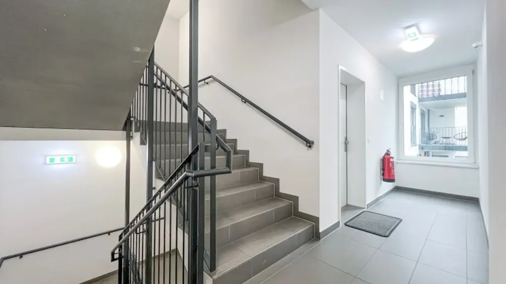 Stanze - Modern Apartment with Loggia in Hetzendorf