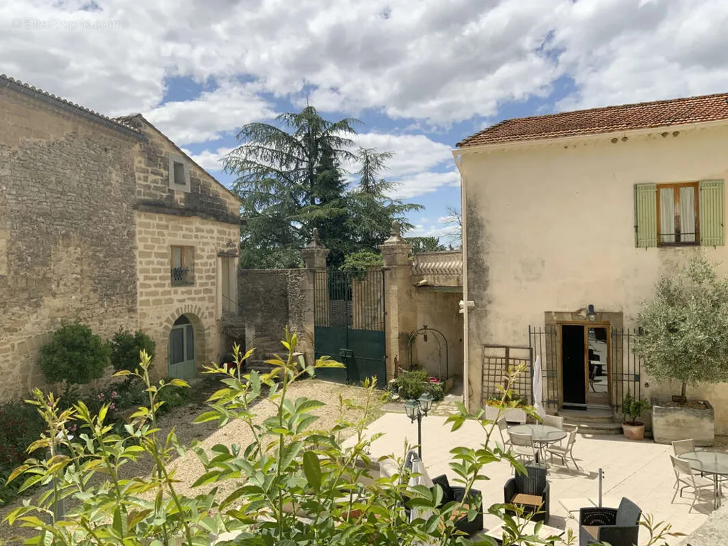 Garden - 19th-Century Mas with Pool in Charming Village