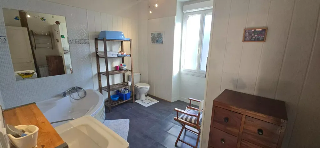 Salles de bain - Maison de Ville avec Piscine à Périgueux
