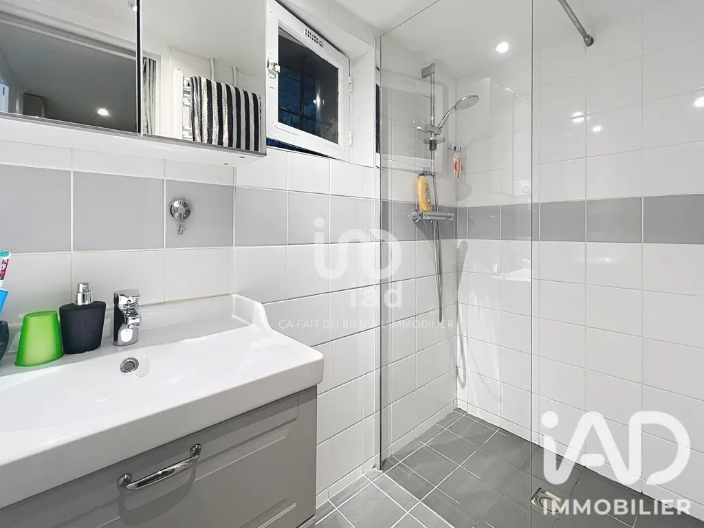 Bagni - Optimised Semi-detached House with Garden in Le Bourget