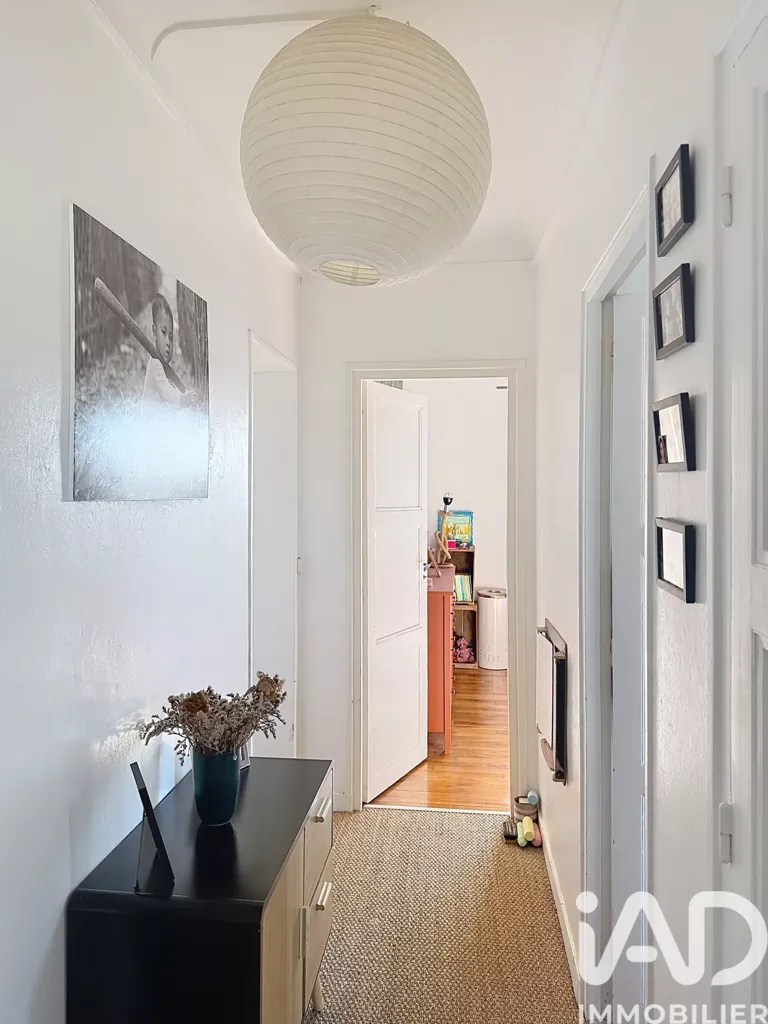 hallway_entrance
