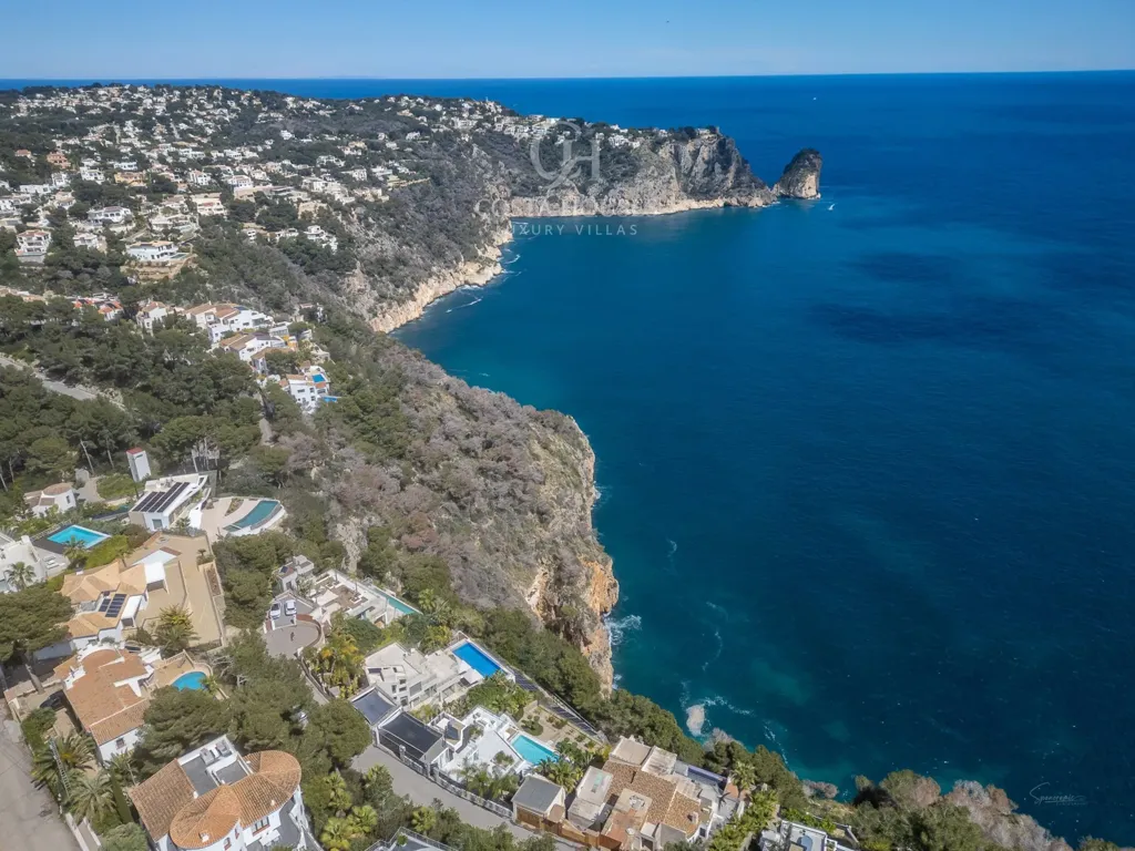 Õhuvaade - Contemporary Villa with Seafront Views in Jávea