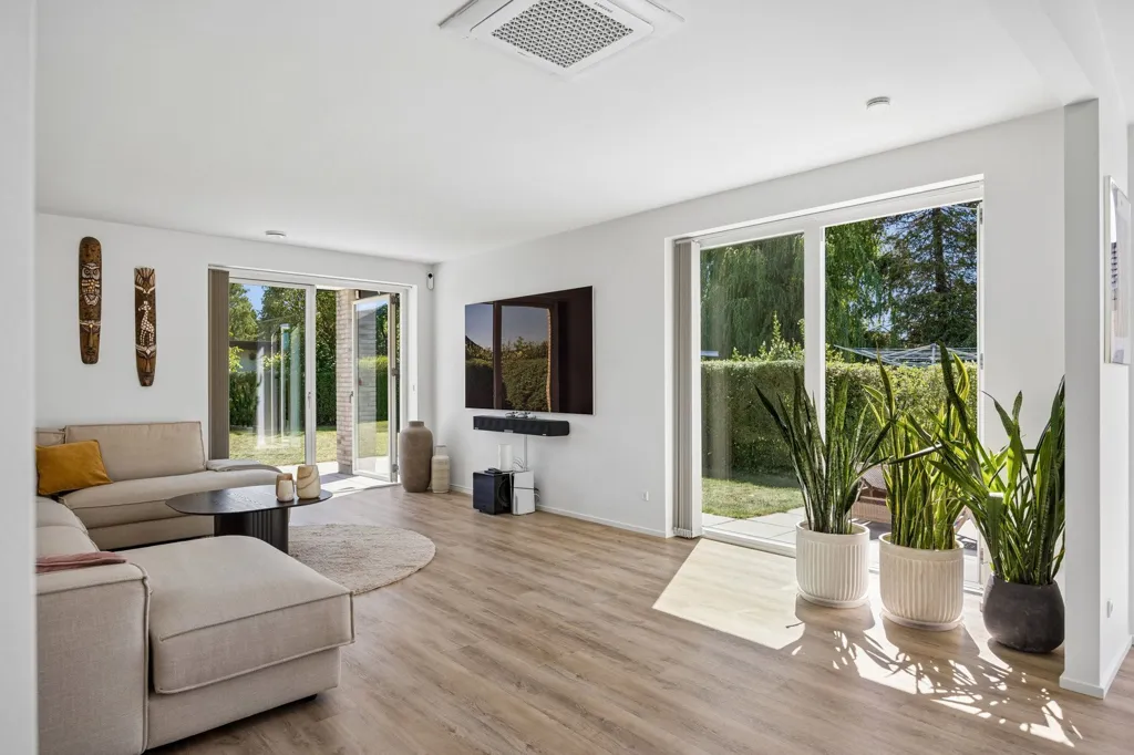 Elutuba - Contemporary Villa with Garden in Kastrup