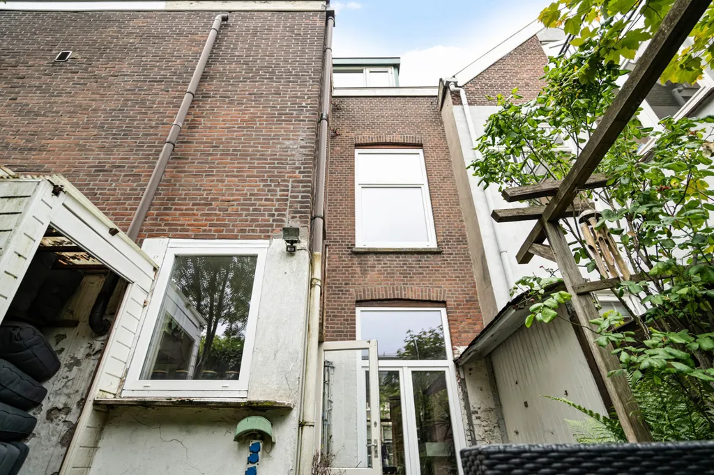 Exterior - Characterful Detached House with Garden in Leiden