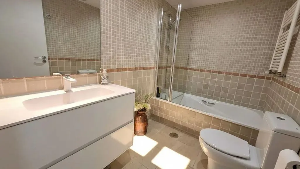 Salles de bain - Duplex with Pool and Terrace in Aravaca