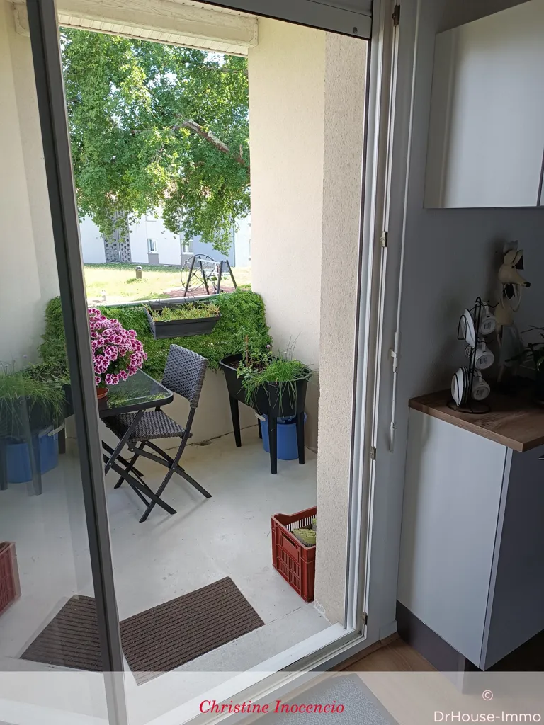 Terrass - Bright Apartment with Pool in Coutras