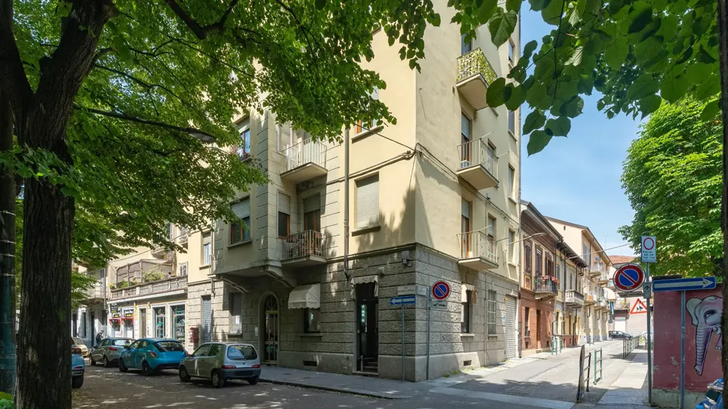 Välivaade - 3-Bedroom Apartment with Balcony in Turin