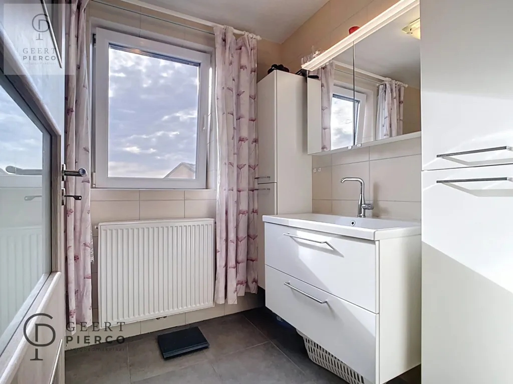 Vannitoad - Apartment with Terrace in Landen