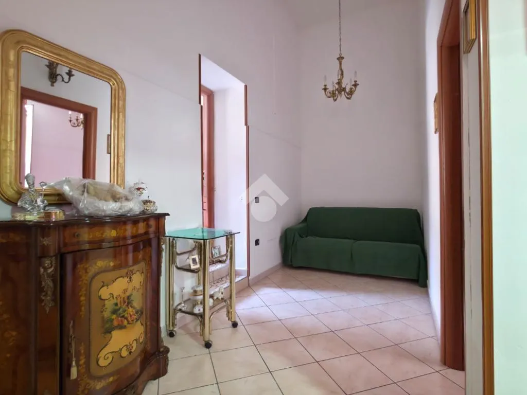 Ingresso - Duplex Studio with Private Garage in Frattamaggiore