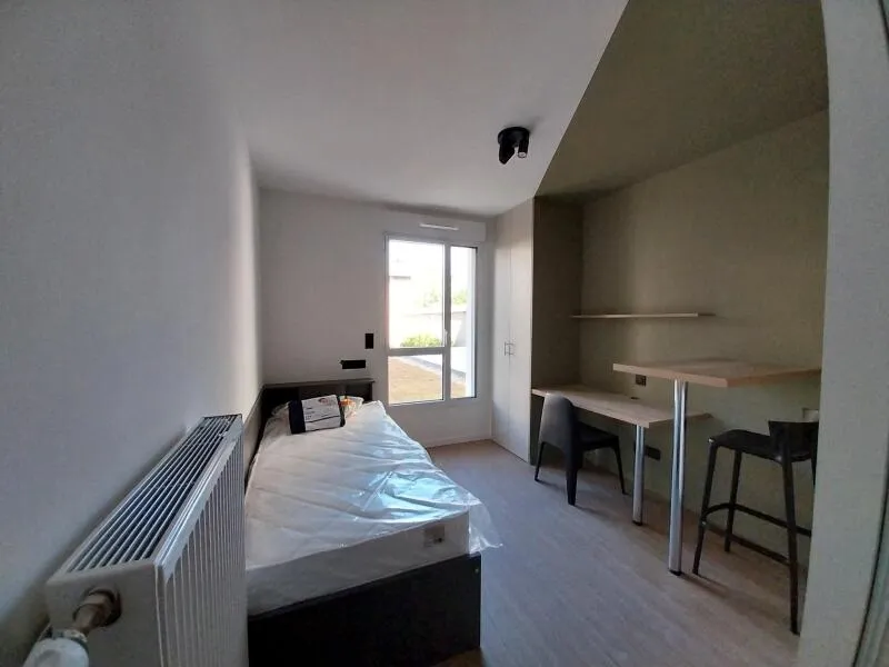 Chambres - Appartement 1 Pièce avec Ascenseur à Orléans
