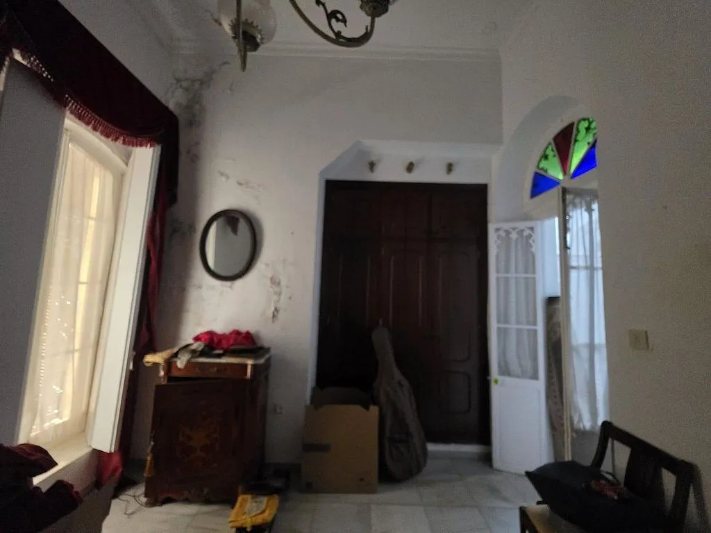 hallway_entrance