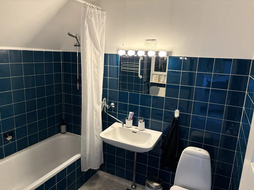 Salles de bain - Villa with Øresund View in Ålsgårde