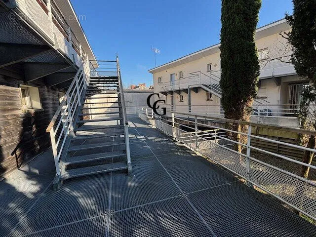 Rooms - Meubled Flat with Parking in Rezé