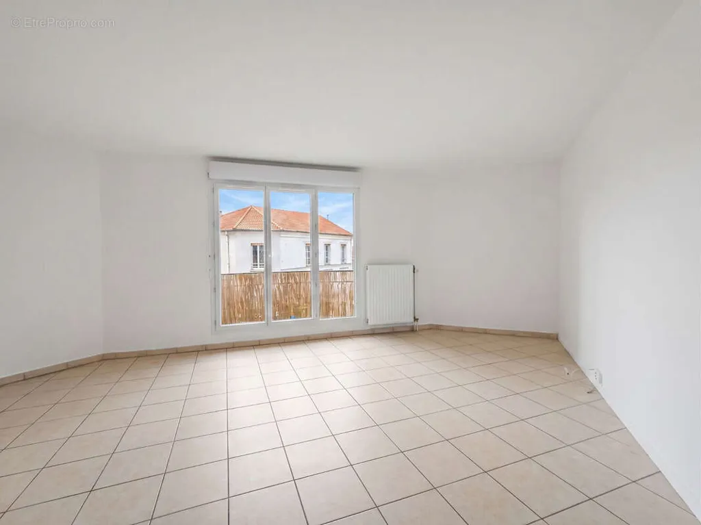 Habitaciones - Refurbished Apartment with Parking in Alfortville