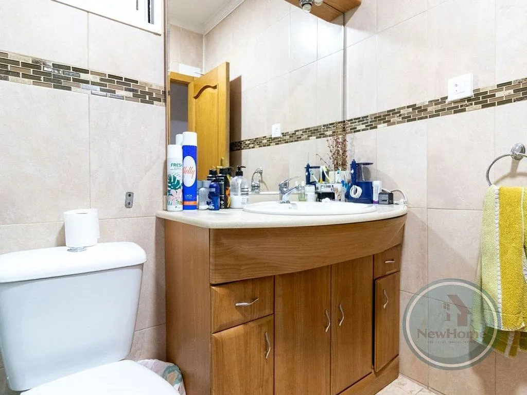 Vannitoad - Apartment with Balcony in Carrús Est