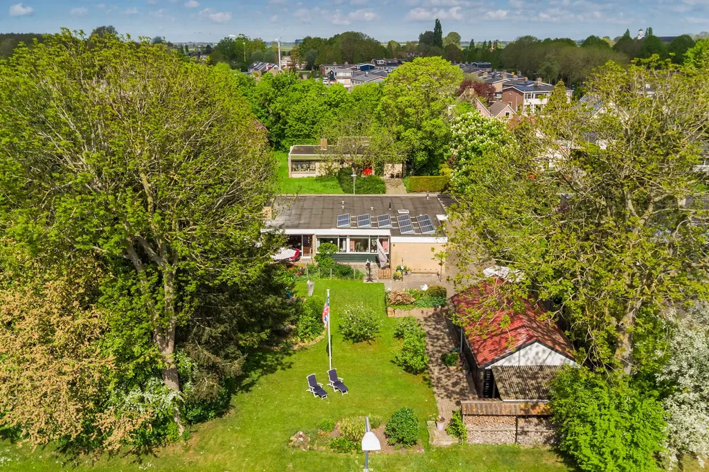 Maison 6 pièces à Ten Boer