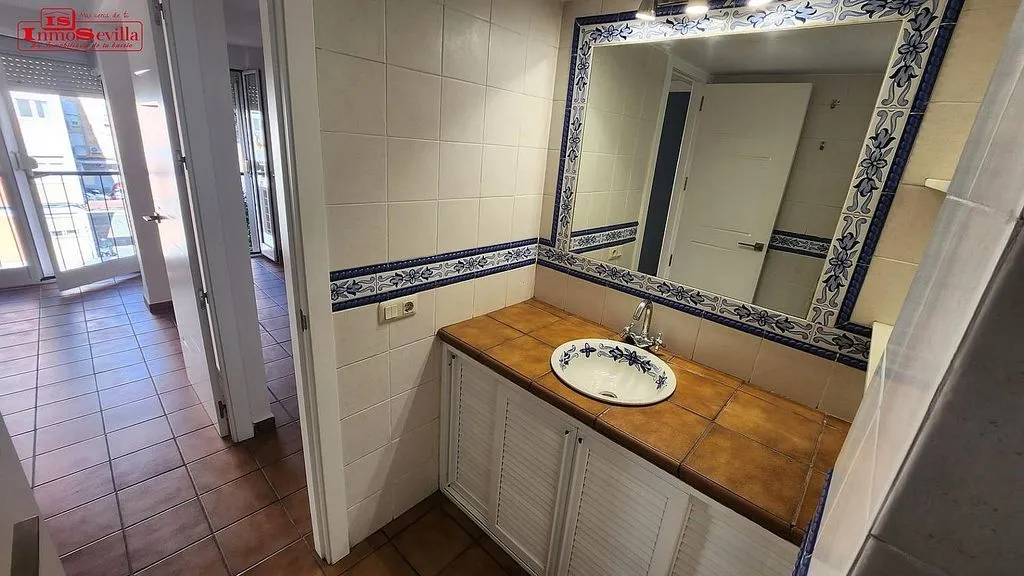 Salles de bain - Bright Apartment with Terrace in Triana West