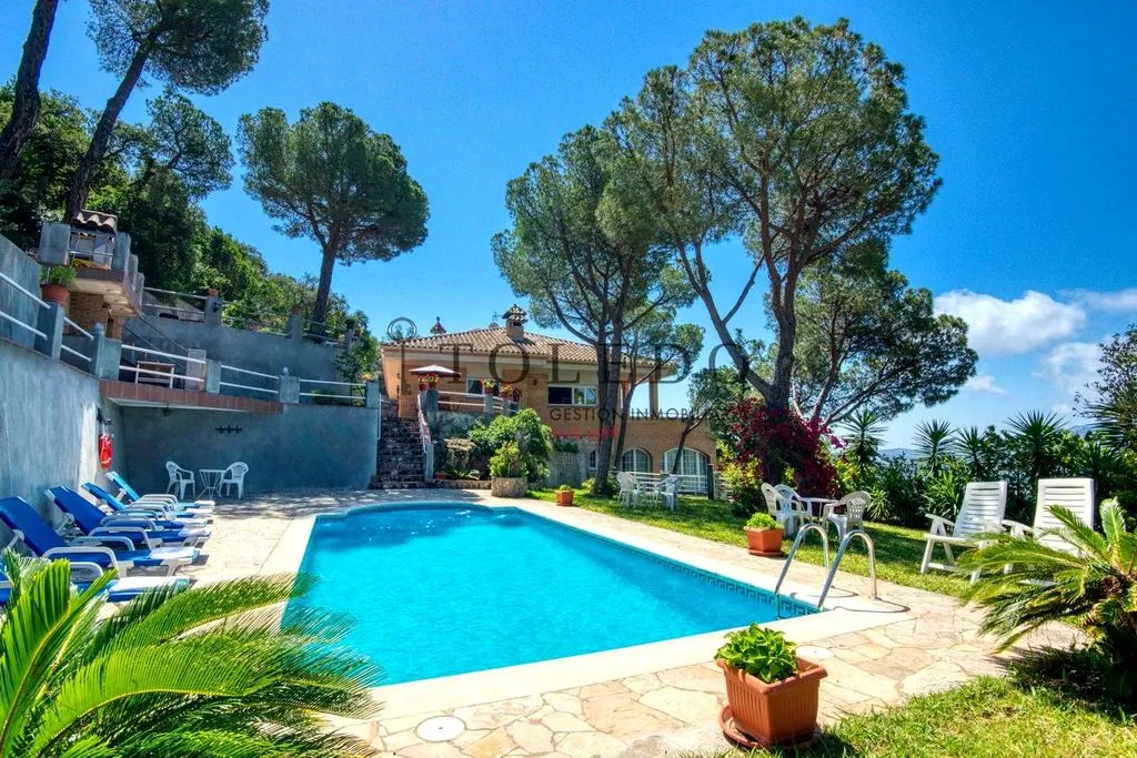 Piscine - Luxury Villa with Pool in Santa Cristina d'Aro