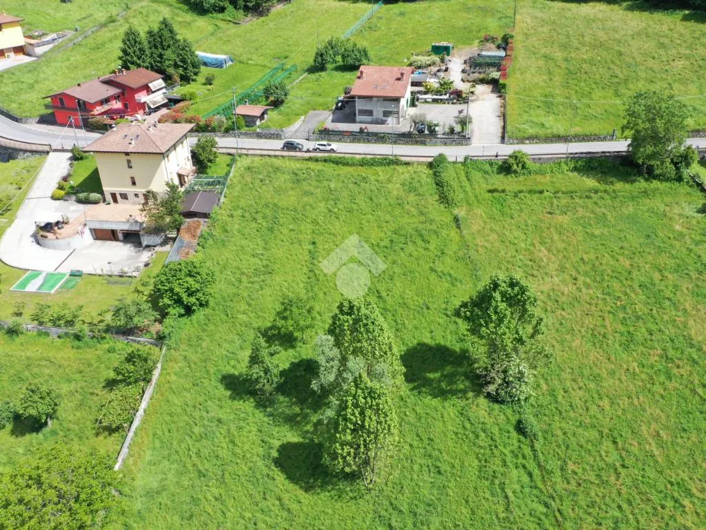 Õhuvaade - Residential Plot with Panoramic View in Pian Camuno