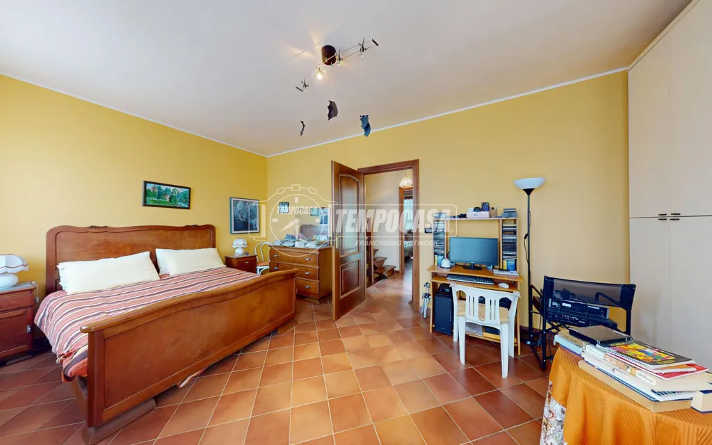 Chambres - Three-Level Townhouse with Private Garden in Bra
