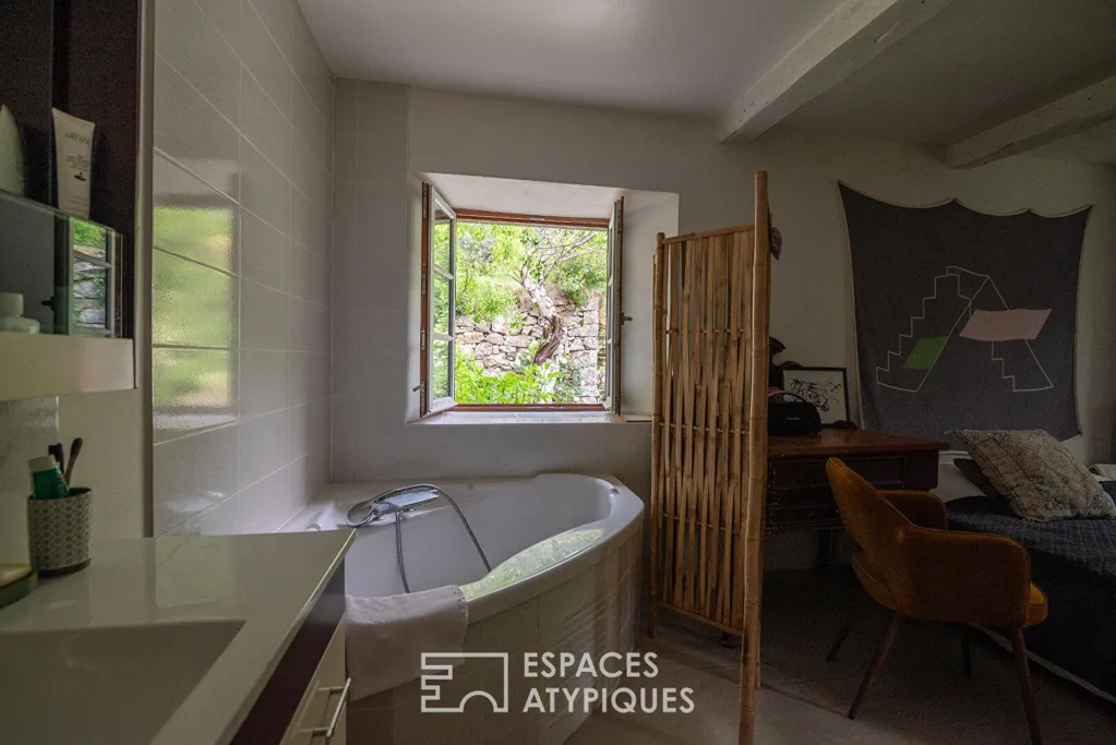 Vannitoad - Historic Millhouse with River View in Burzet