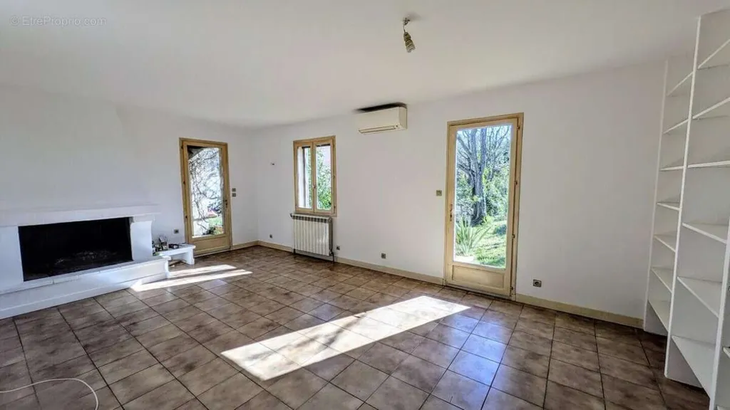 Séjour - Villa au Calme avec Jardin à Lauris