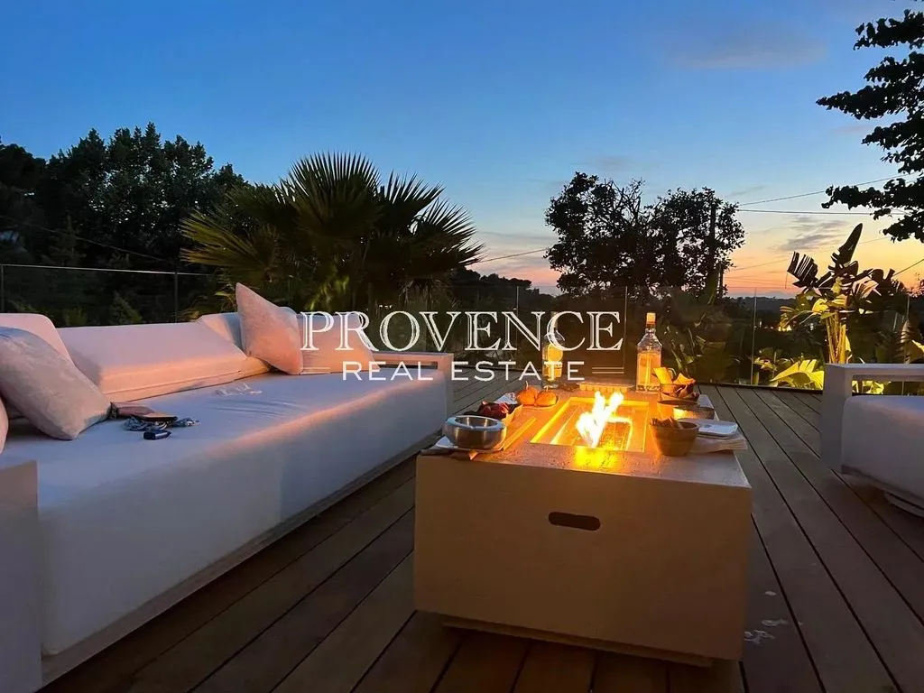 Terrass - Luxury Villa with Pool in Marseille